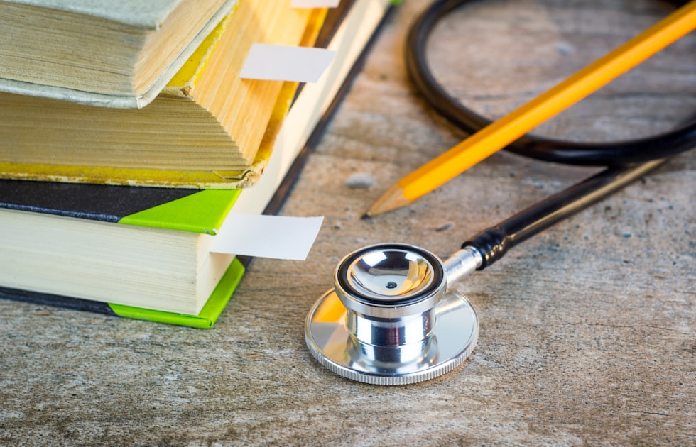 Ikamet Health Insurance Cost by Age: 2026 Price Guide